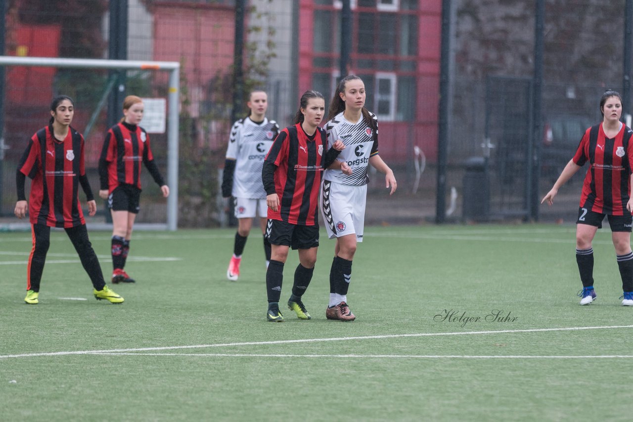 Bild 183 - B-Juniorinnen FC St.Pauli . Braedstrup IF : Ergebnis: 4:1